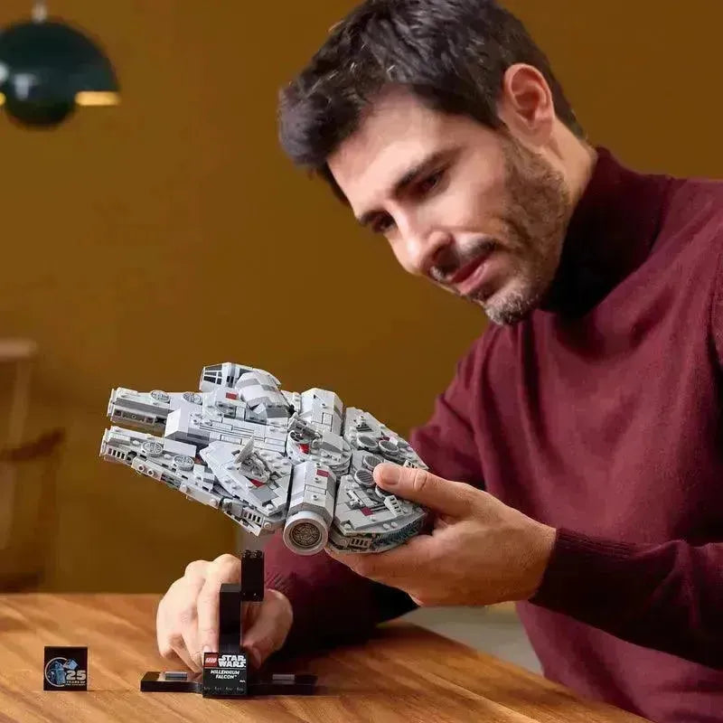 LEGO Millennium Falcon™ 75375 StarWars LEGO StarWars @ 2TTOYS LEGO €. 71.99