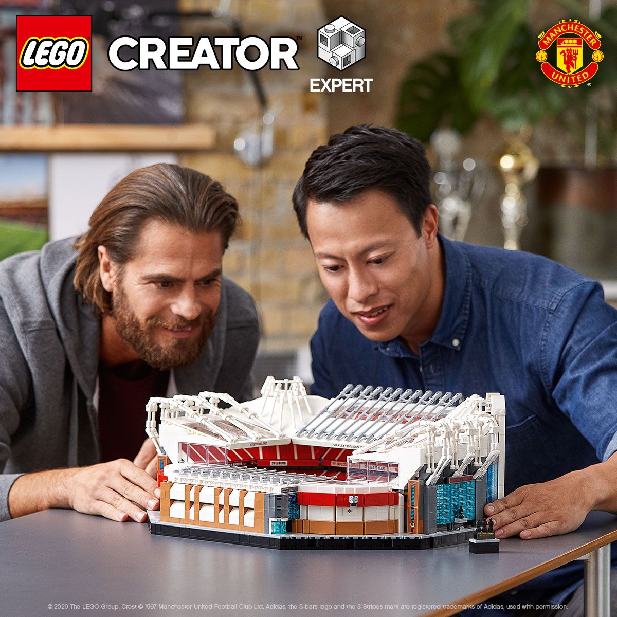 LEGO Manchester United Fußballstadion 10272 Creator Expert