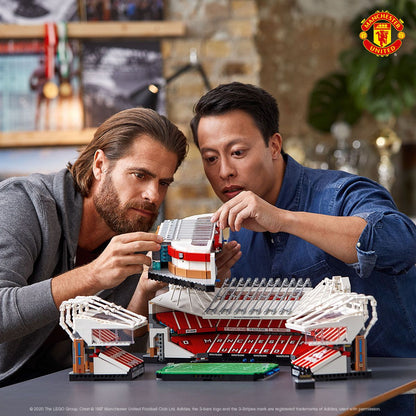 LEGO Manchester United Fußballstadion 10272 Creator Expert