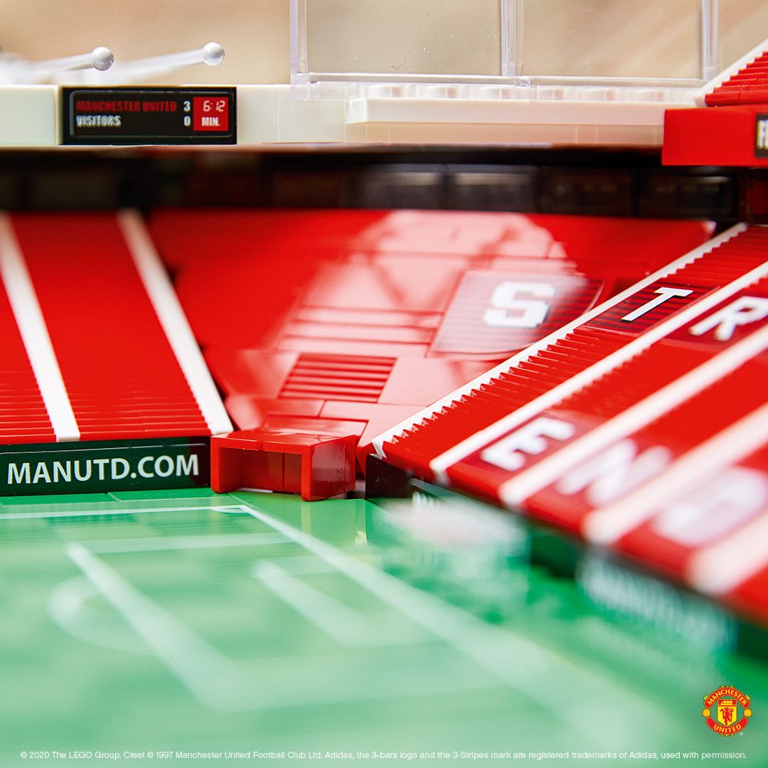 LEGO Manchester United Fußballstadion 10272 Creator Expert