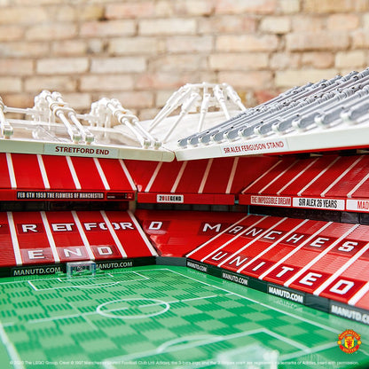 LEGO Manchester United Fußballstadion 10272 Creator Expert