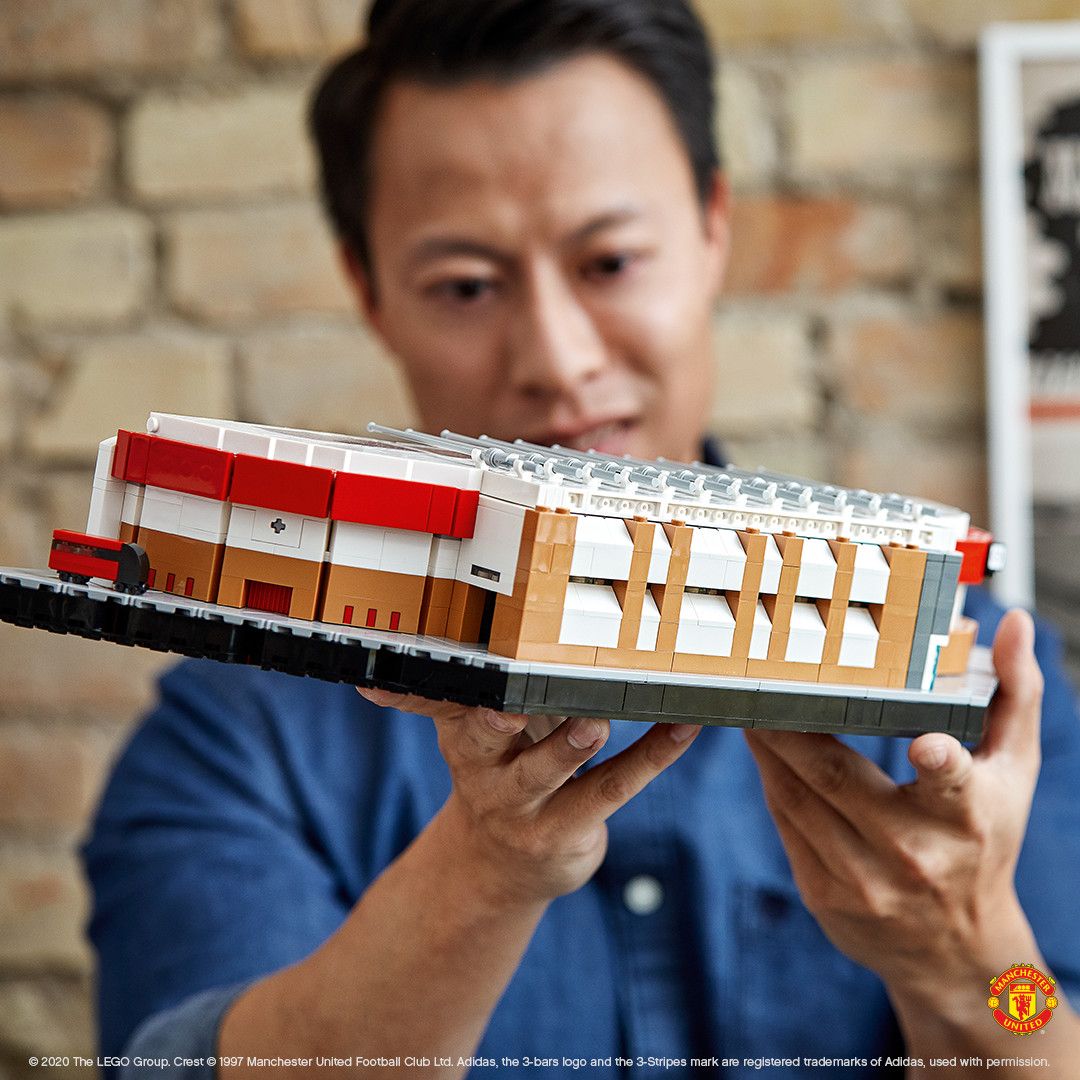 LEGO Manchester United Fußballstadion 10272 Creator Expert