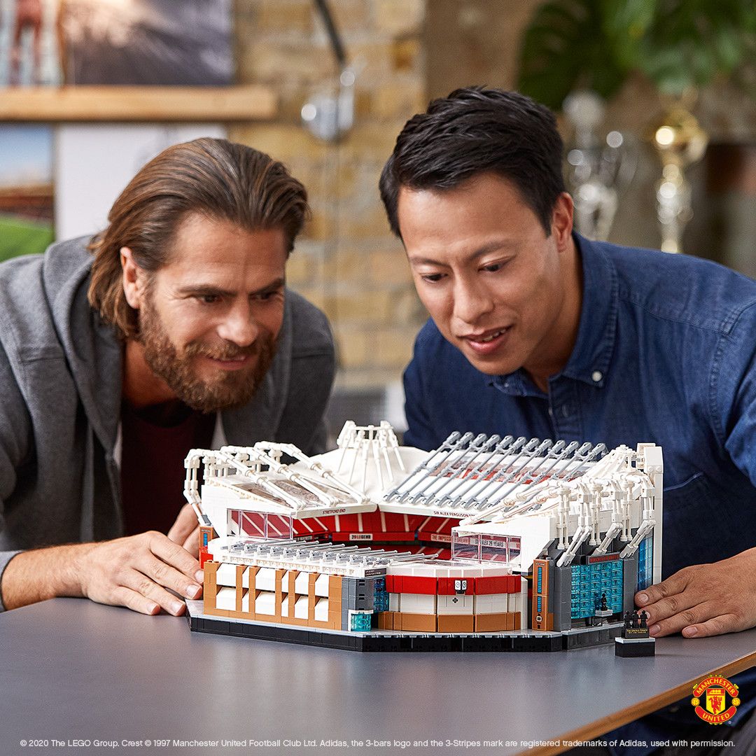 LEGO Manchester United Fußballstadion 10272 Creator Expert