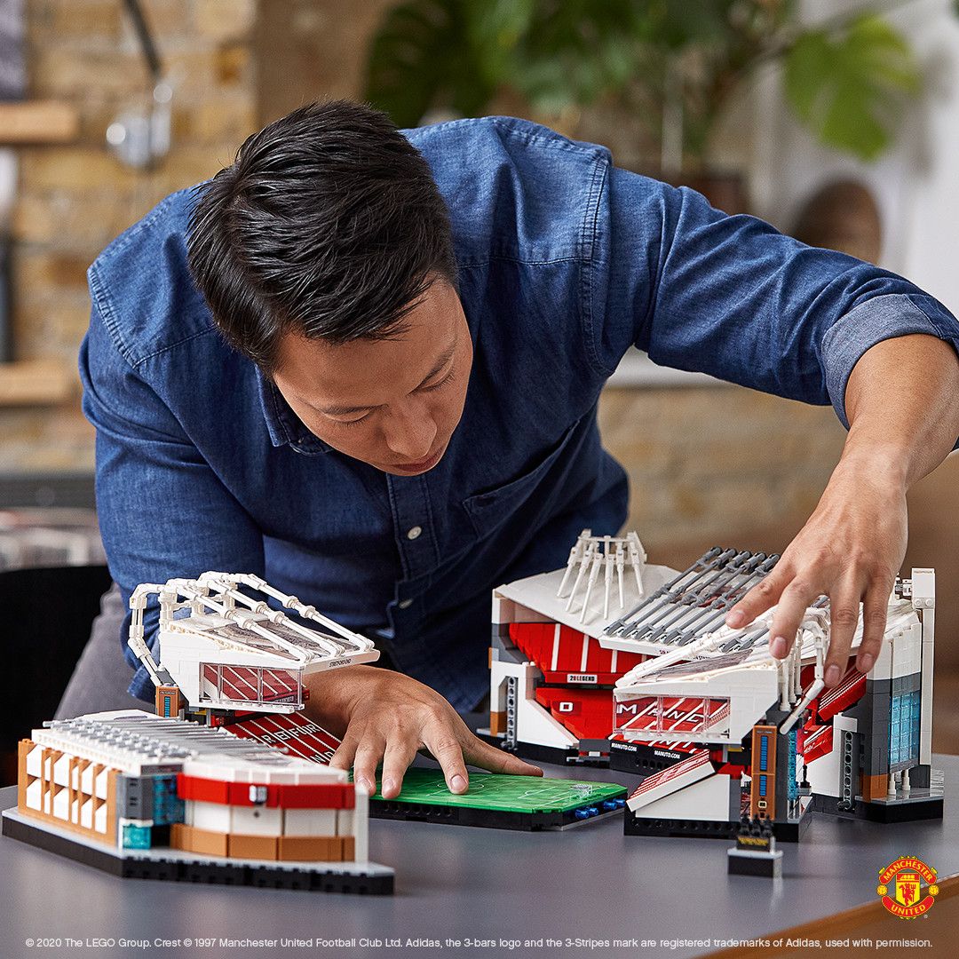 LEGO Manchester United Fußballstadion 10272 Creator Expert