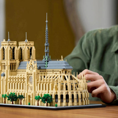 LEGO The Notre-Dame de Paris 21061 Architecture