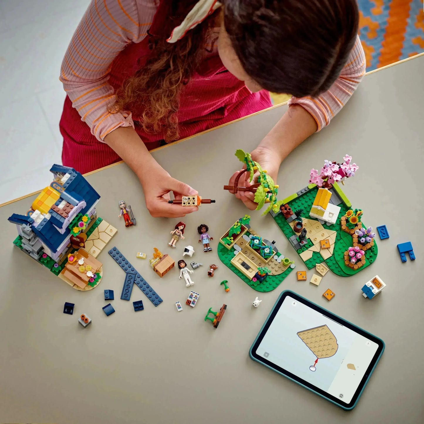 LEGO Imkerhuis en bloemen 42669 Friends