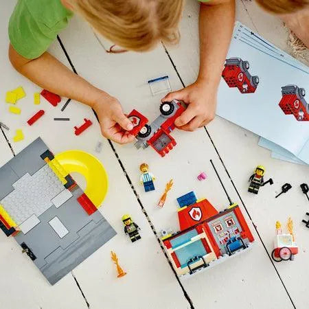 LEGO Brandweerkazerne en brandweerwagen 60375 City LEGO CITY @ 2TTOYS | Official LEGO shop😊🥰 LEGO €. 29.48