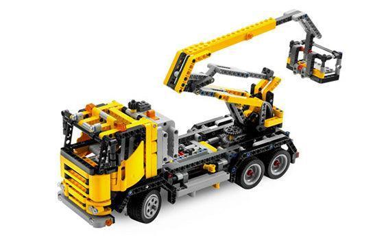 LEGO Cherry Picker 8292 Technic LEGO TECHNIC @ 2TTOYS LEGO €. 59.99