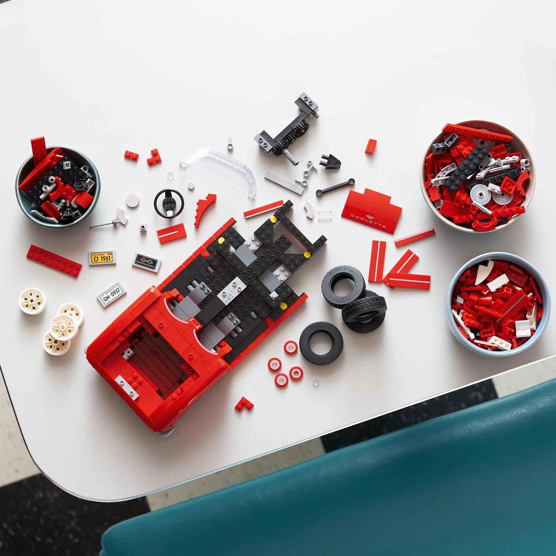 LEGO Classic Corvette 10321 Icons LEGO ICONS @ 2TTOYS | Official LEGO shop😊🥰 LEGO €. 149.99