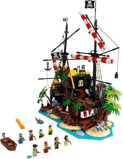 LEGO Piraten van Barracuda Baai 21322 Ideas LEGO IDEAS @ 2TTOYS LEGO €. 424.99